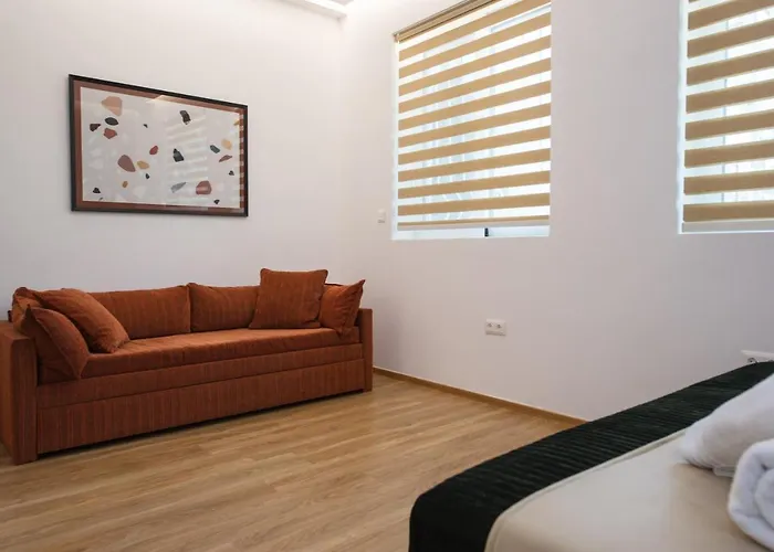 Kanari Elegant And Cozy Apartment *
